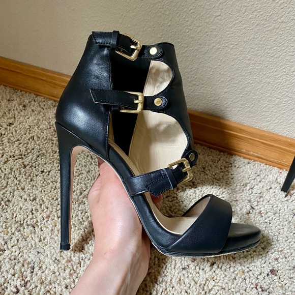 Gorgeous Leather heels shoes ๐ - Picture 6 of 13